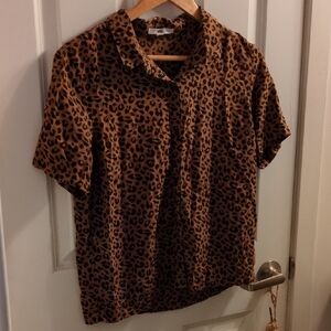 *Vans Brown and Black Leopard Print Shirt